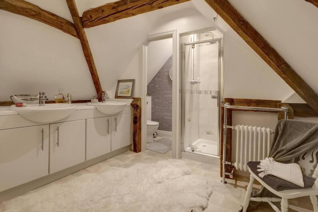 Historic Cotswold Chic Style For Uk Staycation Bourton-on-the-Water Zewnętrze zdjęcie